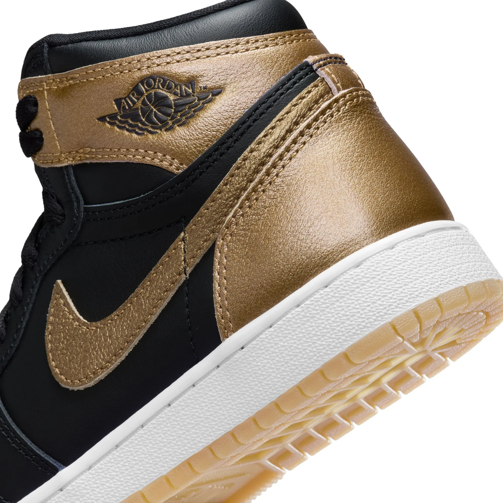 Air Jordan 1 High OG "Metallic Gold" Grade School - Kids