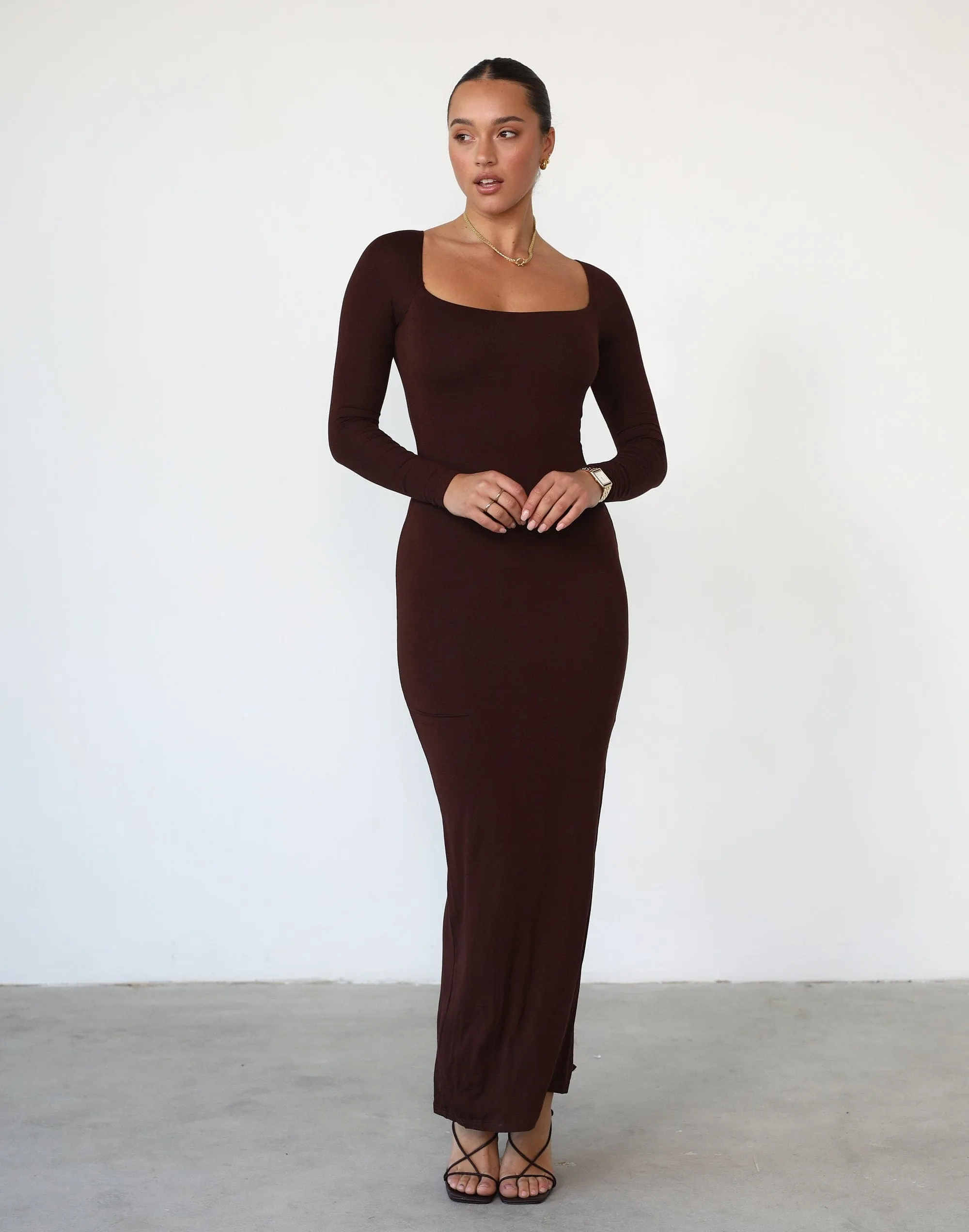 Eyes On Me Maxi Dress (Cocoa)