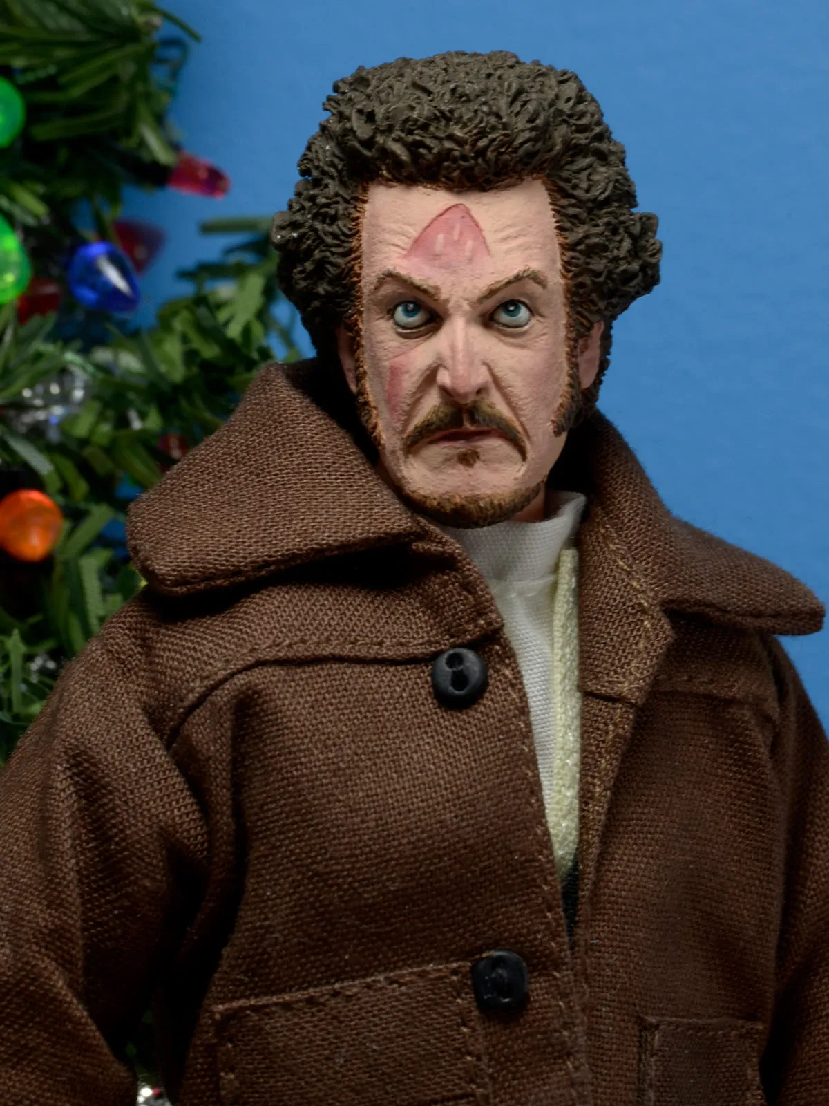 Marv - 8 Scale Clothed Action Figure - Home Alone - NECA Collectibles