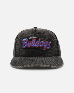 New Era Western Bulldogs 'Washed Corduroy' Pre-Curved Golfer Snapback Black/Kelly Green