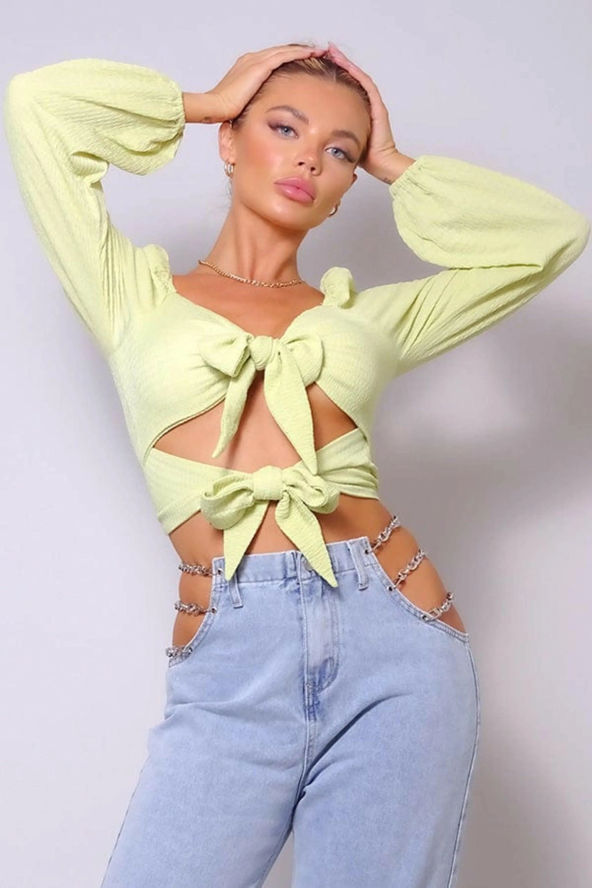 SPECIAL V AMORE FRONT TIE CROP TOPS